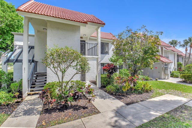 1 of 31 - 5715 Fairway Park Dr #201, Boynton Beach, FL