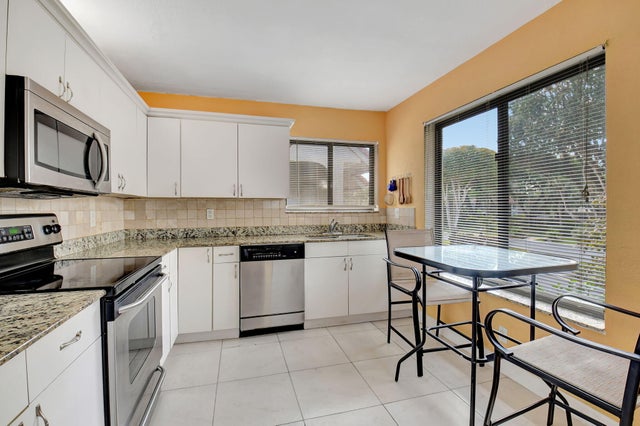 3 of 31 - 5715 Fairway Park Dr #201, Boynton Beach, FL