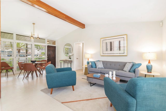 2 of 19 - 140 Greenwood Dr #main House, West Palm Beach, FL
