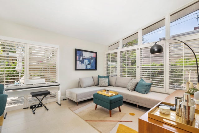 5 of 19 - 140 Greenwood Dr #main House, West Palm Beach, FL