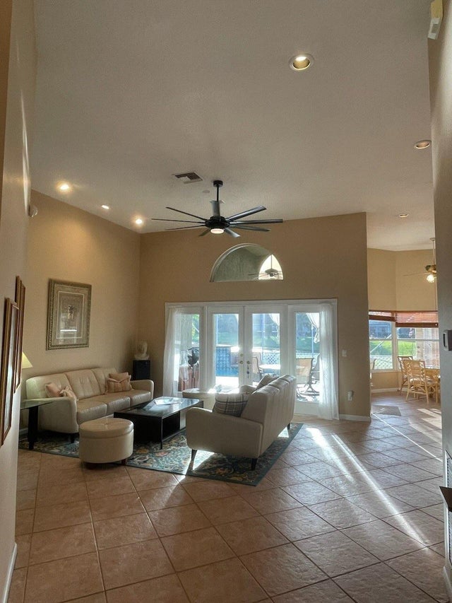 5 of 47 - 711 Foresteria Av, Wellington, FL