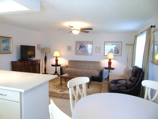 5 of 33 - 219 Normandy E, Delray Beach, FL