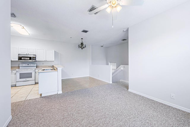 4 of 20 - 113 Lighthouse Circle #j, Tequesta, FL