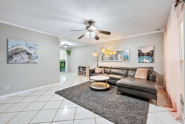 2 of 16 - 733 Hummingbird Way #10, North Palm Beach, FL