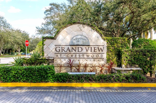 5 of 11 - 1100 Crestwood Court S #1110, Royal Palm Beach, FL