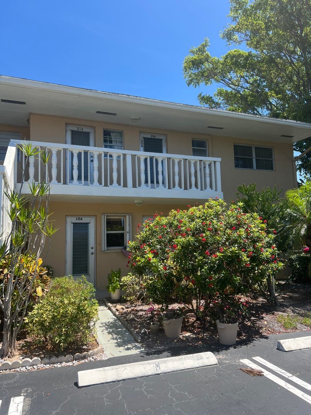 1 of 35 - 2112 Ne 1st Wy #206, Boynton Beach, FL
