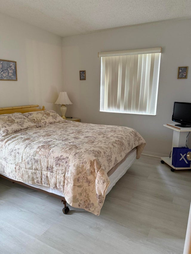 5 of 8 - 133 Lake Pine Circle #b-1, Greenacres, FL