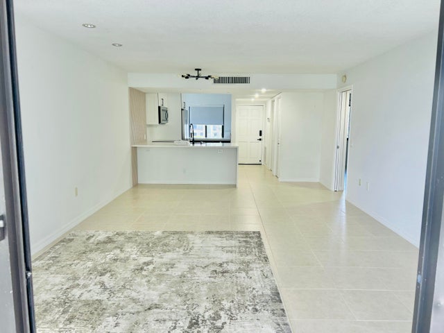 2 of 10 - 4236 Deste Court #208, Lake Worth, FL