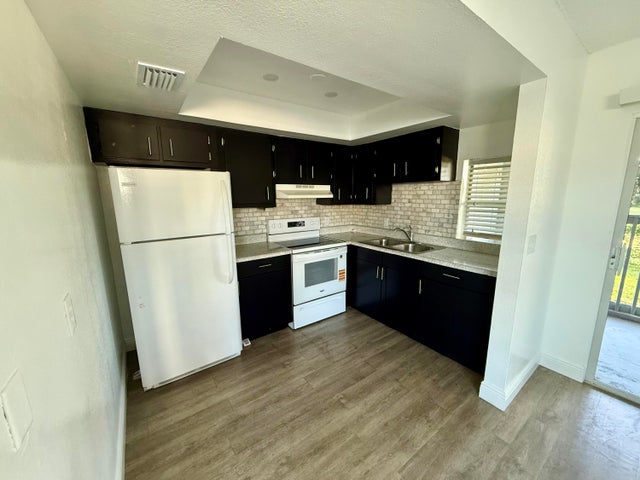 2 of 7 - 3431 Helena Drive #1, Lake Worth, FL