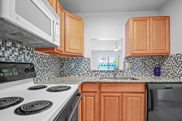 4 of 27 - 950 S Kanner Highway #d5, Stuart, FL