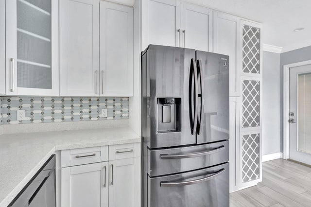 3 of 34 - 810 Lake Shore 44 Dr #44, Lake Park, FL