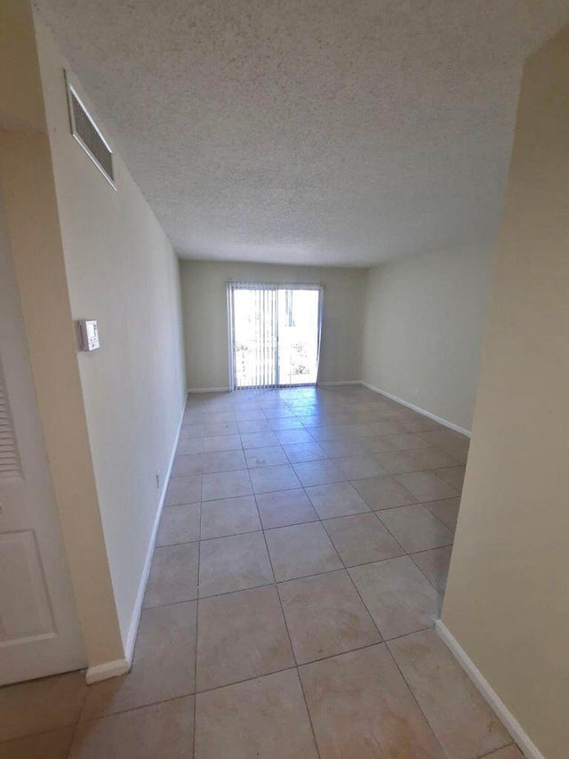 4 of 14 - 1500 N Congress Avenue #b29, West Palm Beach, FL