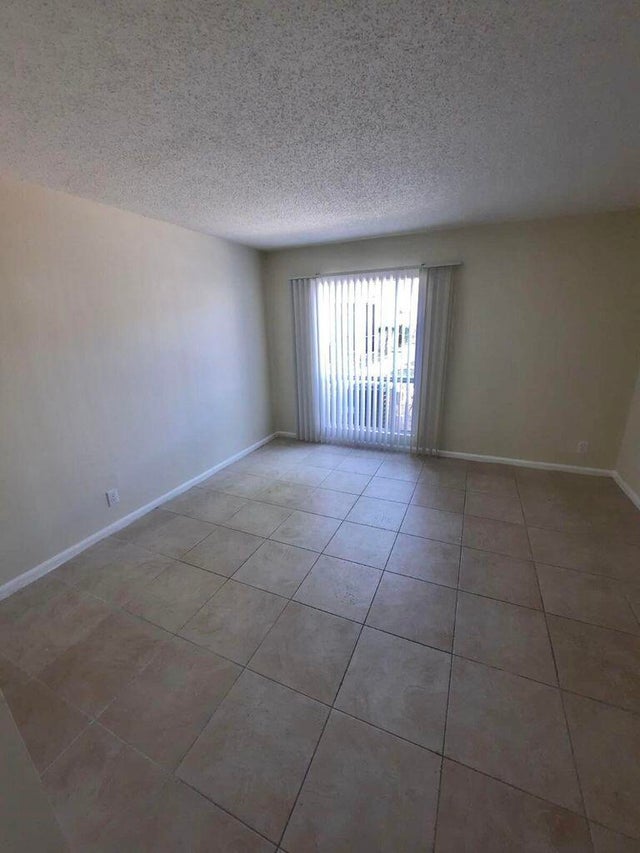 5 of 14 - 1500 N Congress Avenue #b29, West Palm Beach, FL