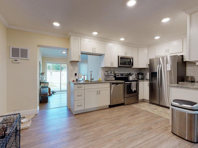 1 of 41 - 2138 20th Avenue, Vero Beach, FL