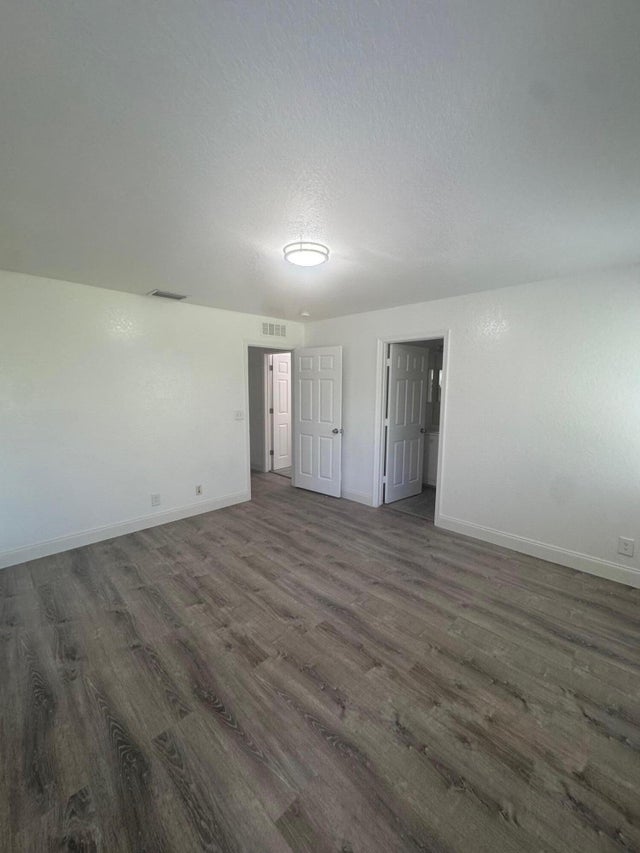4 of 11 - 1197 Colonial Palms Way #1197, Palm Springs, FL