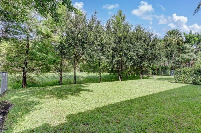 2 of 44 - 122 Diamante Way, Jupiter, FL
