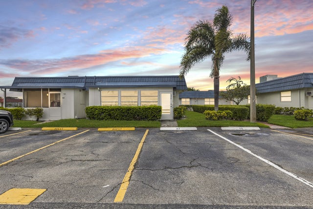 1 of 27 - 117 Waterford #e, Delray Beach, FL
