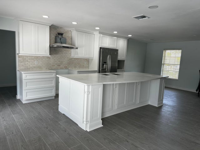 4 of 24 - 606 Conn Wy, Vero Beach, FL