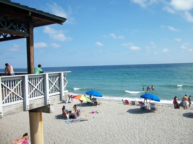 3 of 24 - 145 Ne Spanish Ct, Boca Raton, FL