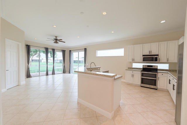 5 of 40 - 2394 Kemps Bay, West Palm Beach, FL