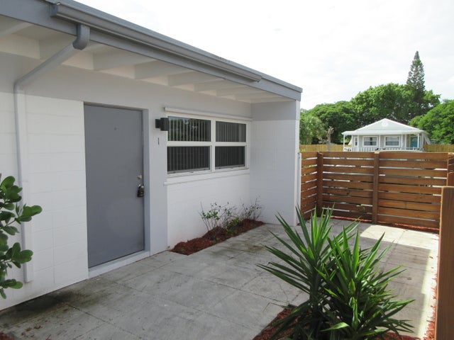 2 of 10 - 1234 17th Avenue N #1, Lake Worth Beach, FL