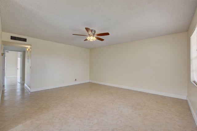 4 of 24 - 127 Burgundy C #127, Delray Beach, FL