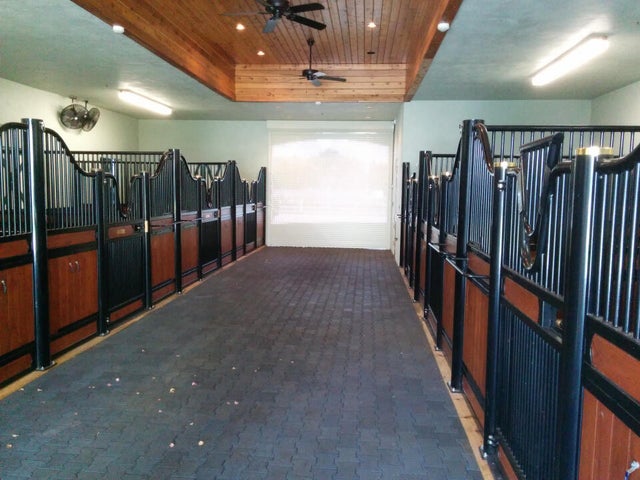 5 of 41 - 2040 Canter Wy, Wellington, FL