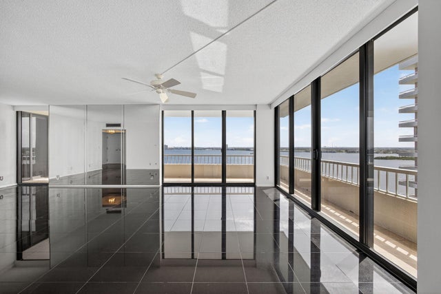 2 of 64 - 5540 N Ocean Dr #17 D, Singer Island, FL