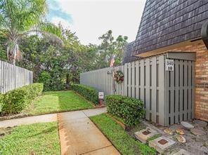 2 of 31 - 340 S Waverly Place #8b, Vero Beach, FL