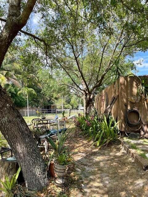 2 of 40 - 12440 Tangerine Blvd, West Palm Beach, FL