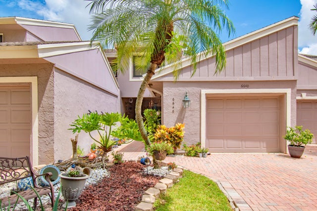 1 of 29 - 6640 Thornhill Ct, Boca Raton, FL