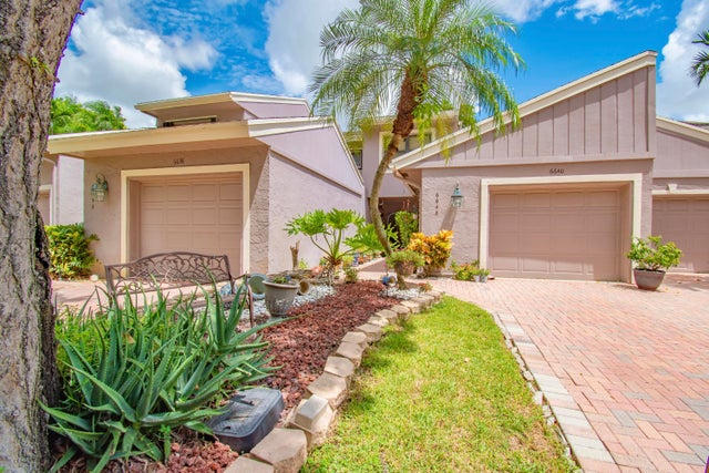 2 of 29 - 6640 Thornhill Ct, Boca Raton, FL