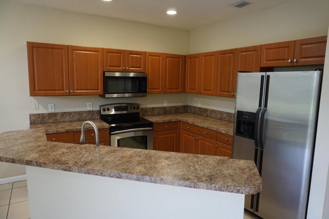 2 of 29 - 971 Tortuga Lane, Riviera Beach, FL