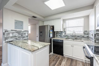 Photo of Listing #RX-11104317