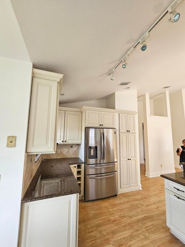 4 of 20 - 12861 Meadowbend Drive, Wellington, FL