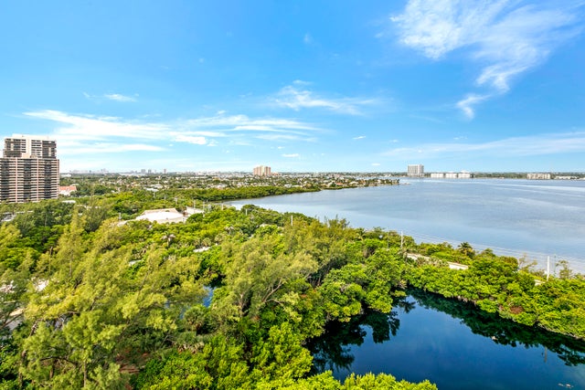 5 of 40 - 5070 N Ocean Drive #10c, Singer Island, FL