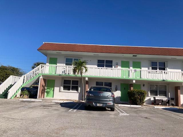 1 of 10 - 623 Ne 6th C Ct #c, Boynton Beach, FL