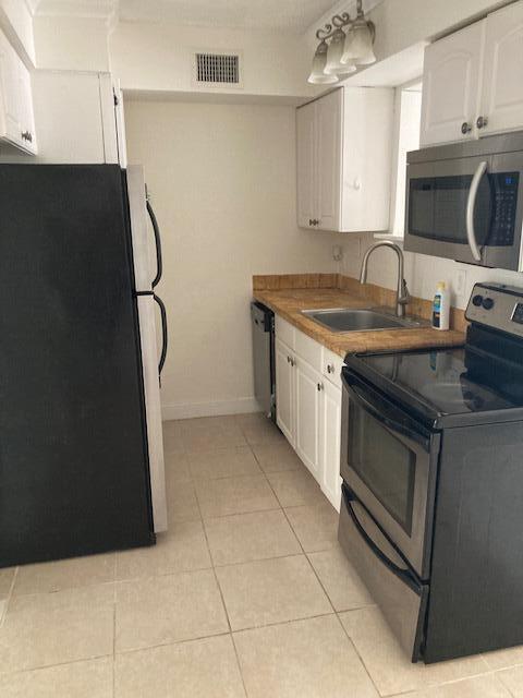 2 of 10 - 623 Ne 6th C Ct #c, Boynton Beach, FL