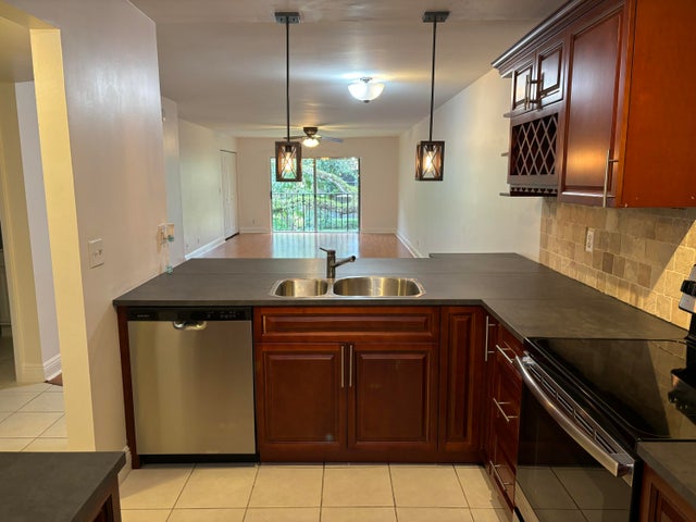 2 of 23 - 2895 Sw 22nd Av #2060, Delray Beach, FL