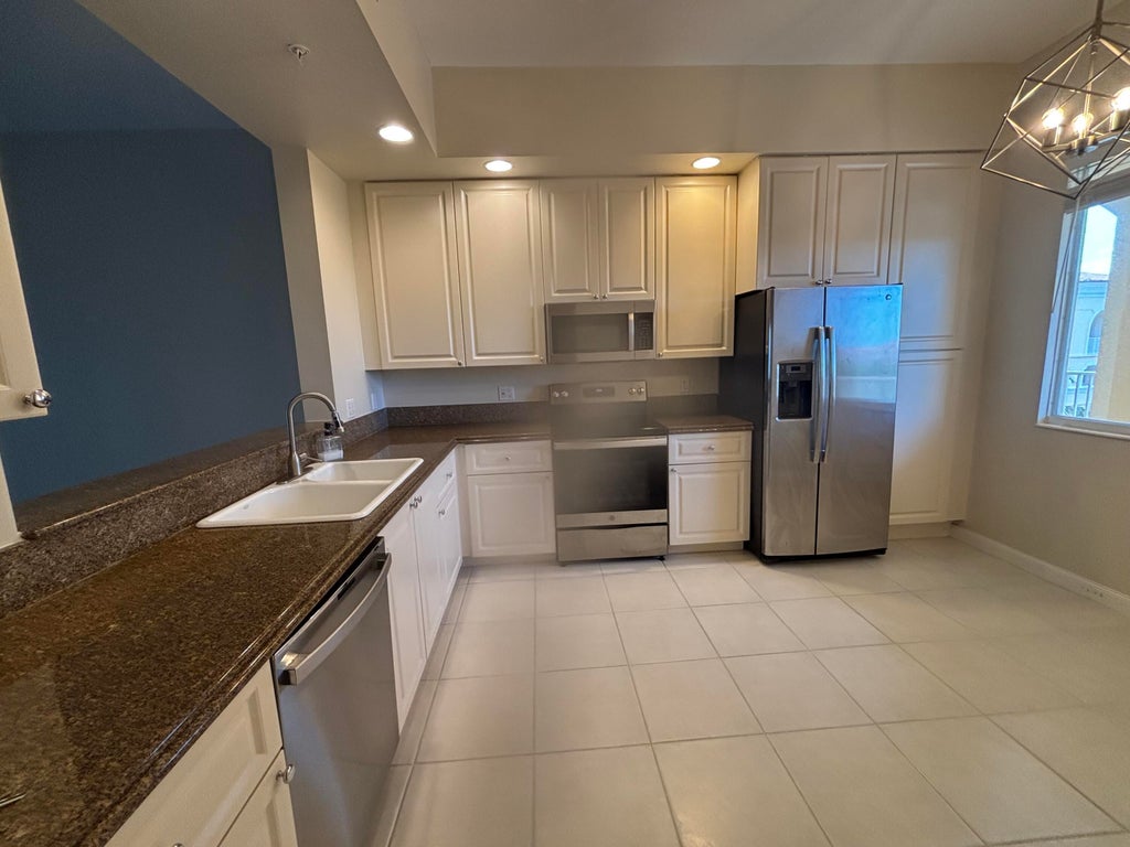 30 Harbour Isle Dr W #ph-05, Fort Pierce