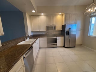 Photo of Listing #RX-11105305