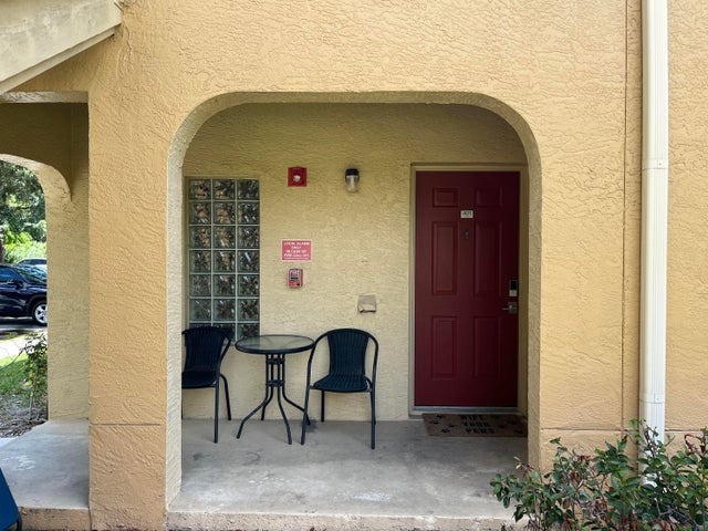 3 of 40 - 4751 Via Palm Lakes #401, West Palm Beach, FL