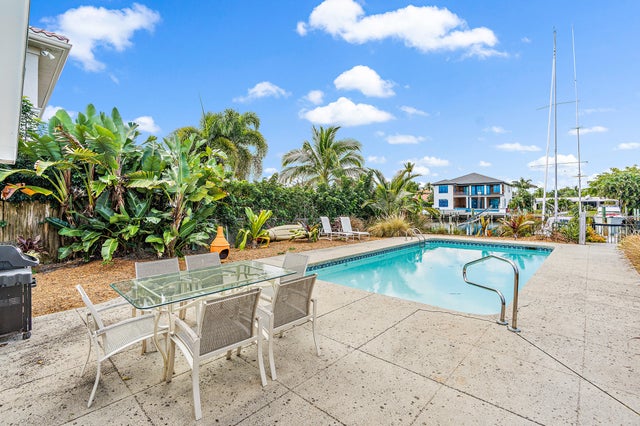 3 of 27 - 733 Waterway Drive, North Palm Beach, FL