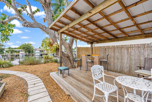5 of 27 - 733 Waterway Drive, North Palm Beach, FL
