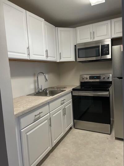 3 of 13 - 37 Kingswood B #37, West Palm Beach, FL
