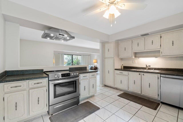 5 of 28 - 22089 Cocoa Palm Way #155, Boca Raton, FL