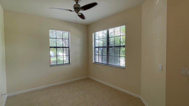 5 of 13 - 1717 Sw Umbria Street, Port Saint Lucie, FL