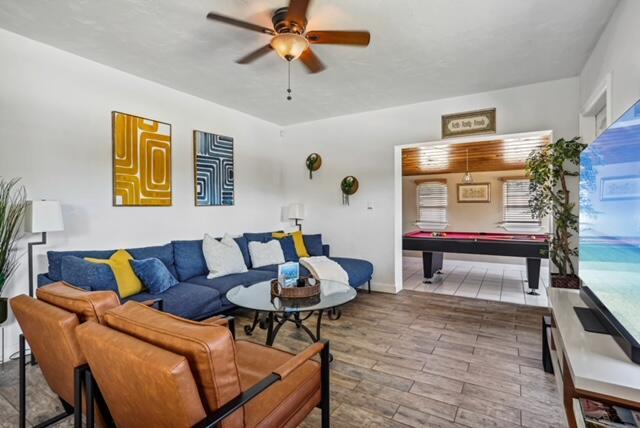 2 of 21 - 917 W Drew Street, Lantana, FL