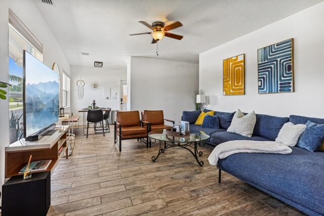 3 of 21 - 917 W Drew Street, Lantana, FL