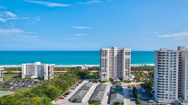 3 of 29 - 5051 North Highway A1a #penthouse 2-3, Hutchinson Island, FL